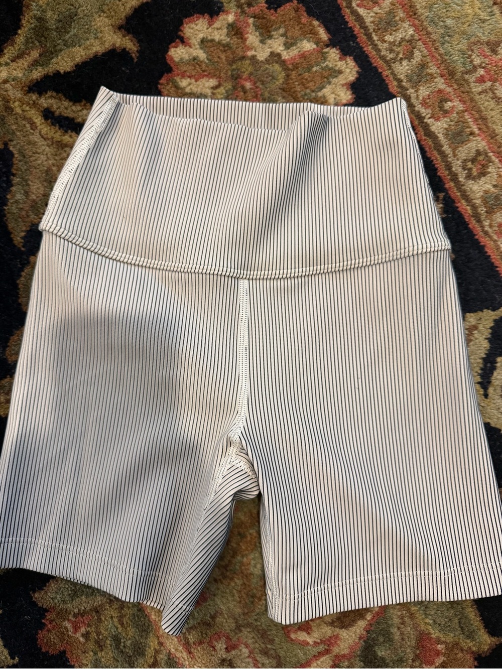 Aerie High-Waist Ribbed Women’s Biker Shorts - White/Black
